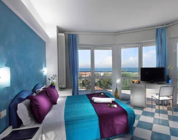 Hotel Lido Europa Річчоне Екстер'єр фото